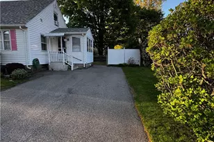 4 Dunbar St, Providence, RI 02909 - Photo 7