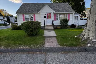 4 Dunbar St, Providence, RI 02909 - Photo 3