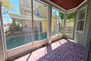 1005 Narragansett Blvd, Providence, RI 02905 - Photo 13