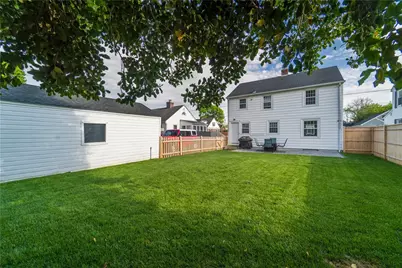 300 Vine Street, Pawtucket, RI 02861 - Photo 19