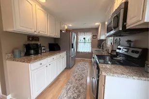 131 Glen Meadows Dr, Pawtucket, RI 02861 - Photo 5