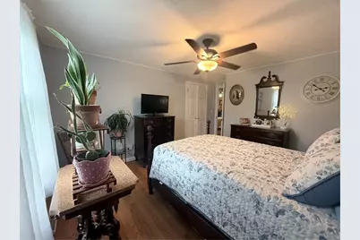 131 Glen Meadows Drive, Pawtucket, RI 02861 - Photo 15