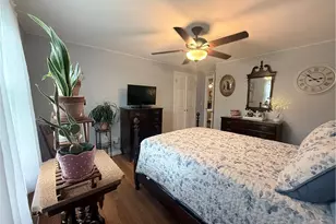 131 Glen Meadows Dr, Pawtucket, RI 02861 - Photo 15
