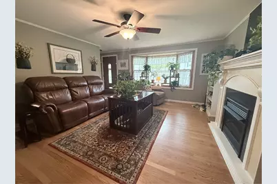 131 Glen Meadows Drive, Pawtucket, RI 02861 - Photo 11