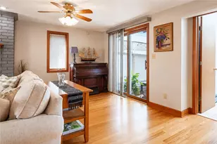 111 Slater Park Ave, Pawtucket, RI 02861 - Photo 9