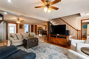 111 Slater Park Ave, Pawtucket, RI 02861 - Photo 11