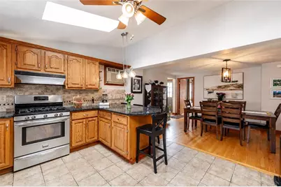 111 Slater Park Avenue, Pawtucket, RI 02861 - Photo 5
