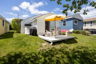 64 Burnside Avenue, Narragansett, RI 02882 - Photo 21