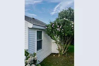 64 Burnside Avenue, Narragansett, RI 02882 - Photo 3