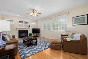 294 Sylvan Ct, North Kingstown, RI 02874 - Photo 5