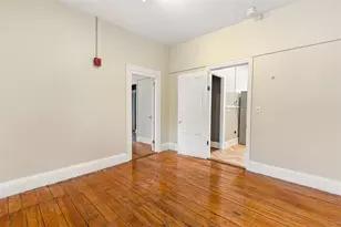 124 Vinton St, Providence, RI 02909 - Photo 9