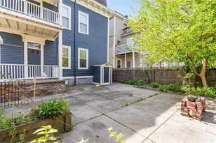 124 Vinton St, Providence, RI 02909 - Photo 31