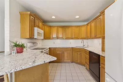 81 Seapowet Avenue, Tiverton, RI 02878 - Photo 11