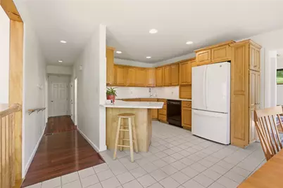 81 Seapowet Avenue, Tiverton, RI 02878 - Photo 17