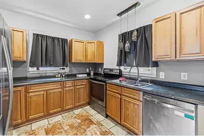 165 Briggs Street, Providence, RI 02905 - Photo 11