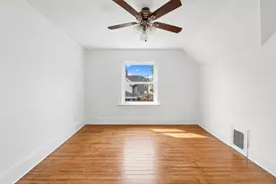 165 Briggs St, Providence, RI 02905 - Photo 7