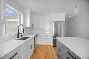 188 St Louis Ave, Woonsocket, RI 02895 - Photo 9