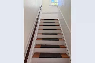 85 Governor Street, Providence, RI 02906 - Photo 13