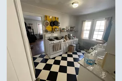 85 Governor Street, Providence, RI 02906 - Photo 17