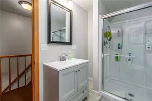 43 N Sharon St, East Providence, RI 02914 - Photo 19