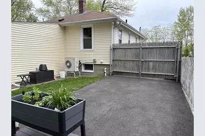 353 Massasoit Avenue, East Providence, RI 02914 - Photo 7