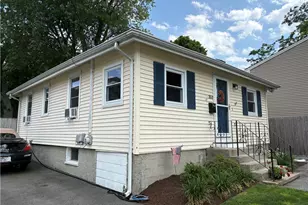 353 Massasoit Ave, East Providence, RI 02914 - Photo 3