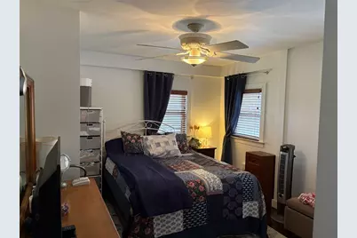 353 Massasoit Avenue, East Providence, RI 02914 - Photo 13