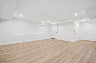 16 Lookout Ln, Portsmouth, RI 02871 - Photo 39