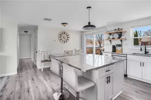 26 Lorraine Ave, Coventry, RI 02816 - Photo 7