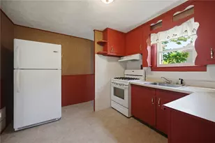34 Farnum St, Tiverton, RI 02878 - Photo 7