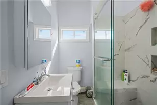 471 Smithfield Ave, Pawtucket, RI 02860 - Photo 27