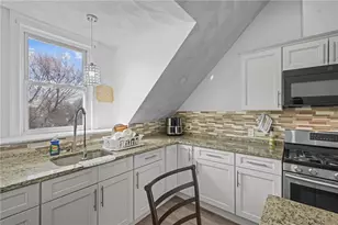 471 Smithfield Ave, Pawtucket, RI 02860 - Photo 25