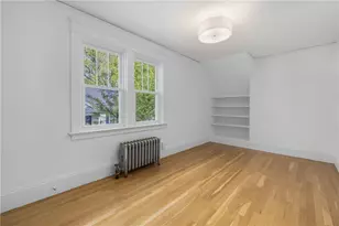 26 Welfare Ave, Cranston, RI 02910 - Photo 31