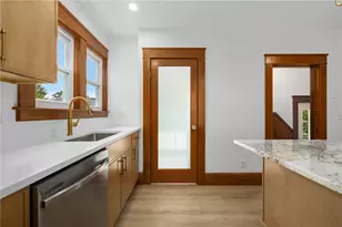 26 Welfare Ave, Cranston, RI 02910 - Photo 7