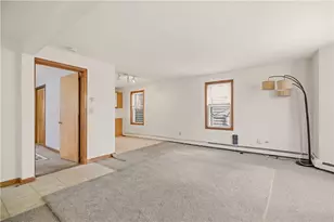 2 Narragansett Ave, Newport, RI 02840 - Photo 5