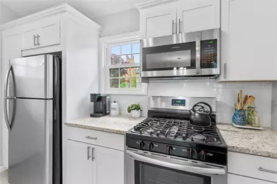 63 Hammond Street, Providence, RI 02909 - Photo 11