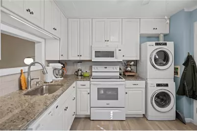 72 West Shore Road #104, Warwick, RI 02889 - Photo 9
