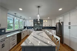 68 Albert St, Portsmouth, RI 02871 - Photo 3