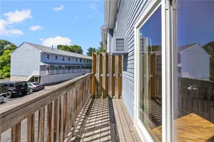 4 Smithfield Rd, North Providence, RI 02904 - Photo 31