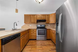 4 Smithfield Rd, North Providence, RI 02904 - Photo 11