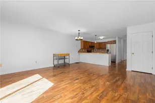 4 Smithfield Rd, North Providence, RI 02904 - Photo 9