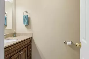49 Silver Cup Cir, West Warwick, RI 02893 - Photo 11