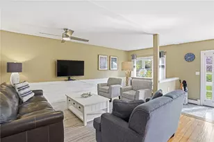 54 Canton Ave, Portsmouth, RI 02871 - Photo 5