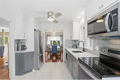 54 Canton Avenue, Portsmouth, RI 02871 - Photo 9