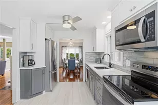 54 Canton Ave, Portsmouth, RI 02871 - Photo 9