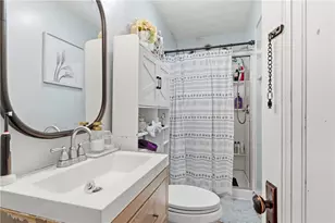 122 Perry St, Central Falls, RI 02863 - Photo 27