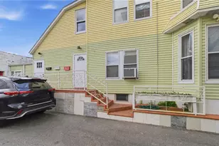 122 Perry St, Central Falls, RI 02863 - Photo 37