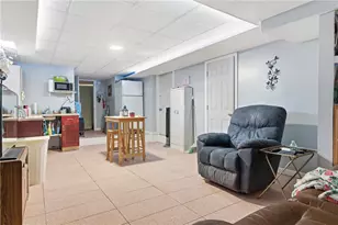 122 Perry St, Central Falls, RI 02863 - Photo 31