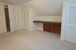 135 Cornell St, Cranston, RI 02920 - Photo 17