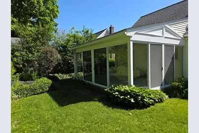 135 Cornell Street, Cranston, RI 02920 - Photo 25